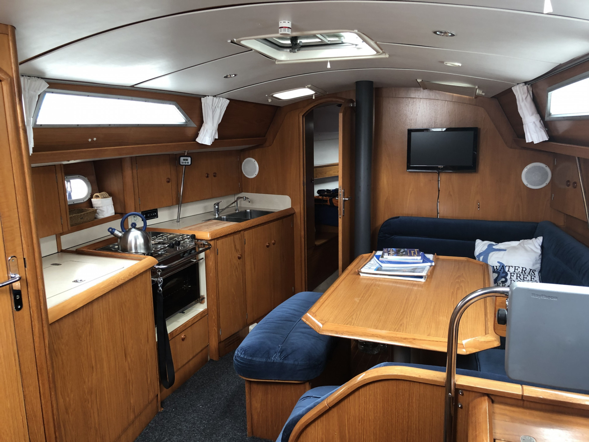 Jeanneau Sun Odyssey 37.2 | Skipperi Jeanneau Sun Odyssey 37.2 | Skipperi